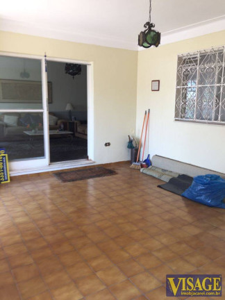 Imagem Casa com 4 Quartos à Venda,  em Centro - Jacareí