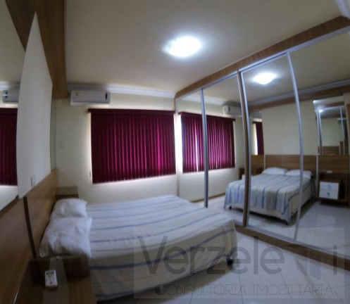 Imagem Apartamento com 3 Quartos para Temporada, 180 m² em Meia Praia - Itapema Imagem Apartamento com 3 Quartos para Temporada, 180 m² em Meia Praia - Itapema