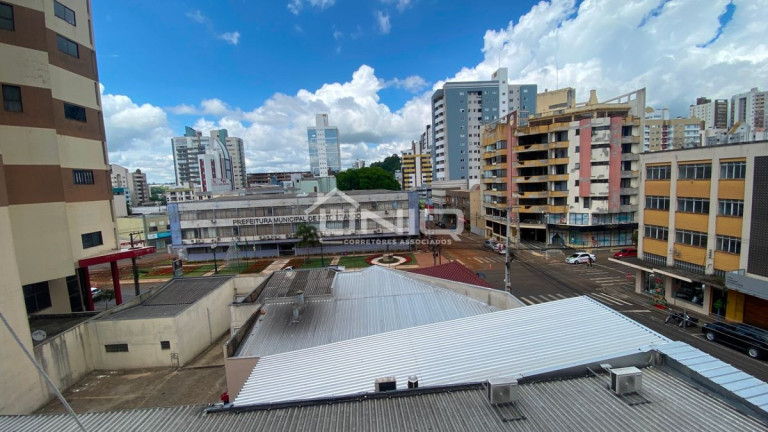 Imagem Apartamento com 5 Quartos para Alugar,  em Centro - Pato Branco
