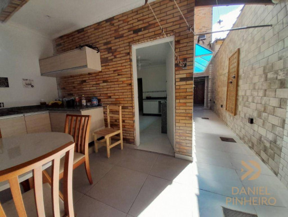 Imagem Sobrado com 4 Quartos à Venda, 115 m² em Vila Guilhermina - Praia Grande