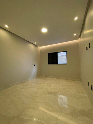 Imagem Casa com 3 Quartos à Venda, 328 m² em Turista Ii - Caldas Novas