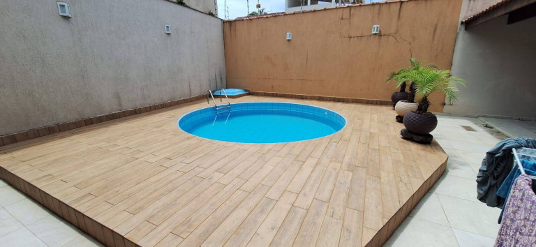 Imagem Casa com 4 Quartos à Venda, 368 m² em Balneário Stella Maris - Peruíbe Imagem Casa com 4 Quartos à Venda, 368 m² em Balneário Stella Maris - Peruíbe