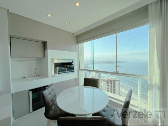 Imagem Apartamento com 3 Quartos à Venda, 144 m² em Centro Imagem Apartamento com 3 Quartos à Venda, 144 m² em Centro