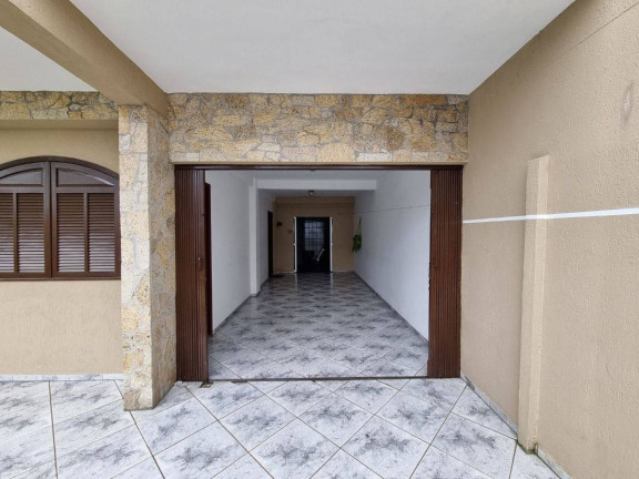 Imagem Sobrado com 4 Quartos à Venda, 240 m² em Capão Da Imbuia - Curitiba Imagem Sobrado com 4 Quartos à Venda, 240 m² em Capão Da Imbuia - Curitiba