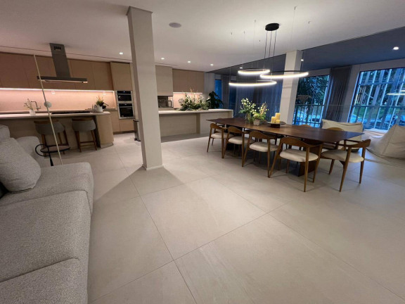Imagem Apartamento à Venda, 219 m² em Centro - Florianópolis Imagem Apartamento à Venda, 219 m² em Centro - Florianópolis