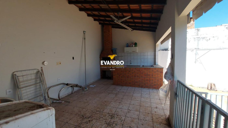 Imagem Casa com 3 Quartos à Venda, 360 m² em Morada Do Ouro - Cuiabá Imagem Casa com 3 Quartos à Venda, 360 m² em Morada Do Ouro - Cuiabá