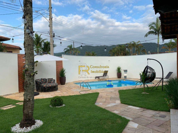 Imagem Casa com 3 Quartos à Venda, 220 m² em Balneário Flórida - Praia Grande Imagem Casa com 3 Quartos à Venda, 220 m² em Balneário Flórida - Praia Grande