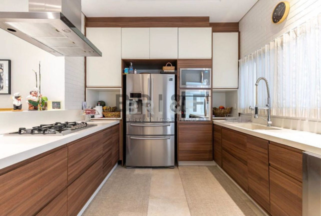 Imagem Casa com 4 Quartos à Venda, 819 m² em Jardim Cordeiro - São Paulo