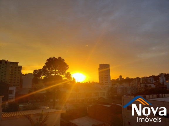 Imagem Imóvel com 3 Quartos à Venda, 88 m² em Centro - Caxias Do Sul