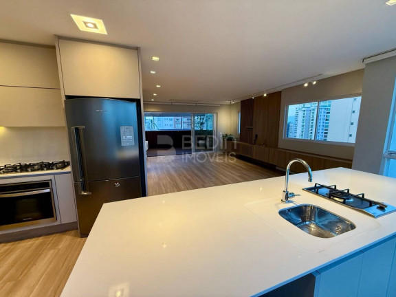 Imagem Apartamento com 4 Quartos à Venda, 240 m² em Centro - Balneário Camboriú Imagem Apartamento com 4 Quartos à Venda, 240 m² em Centro - Balneário Camboriú