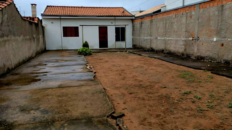 Imagem Casa com 3 Quartos à Venda, 270 m² em Centro - Vargem Grande Do Sul Imagem Casa com 3 Quartos à Venda, 270 m² em Centro - Vargem Grande Do Sul