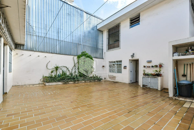Imagem Sobrado com 3 Quartos à Venda, 242 m² em Moema - São Paulo Imagem Sobrado com 3 Quartos à Venda, 242 m² em Moema - São Paulo
