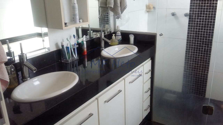 Imagem Casa com 4 Quartos à Venda,  em Centro - Pirassununga