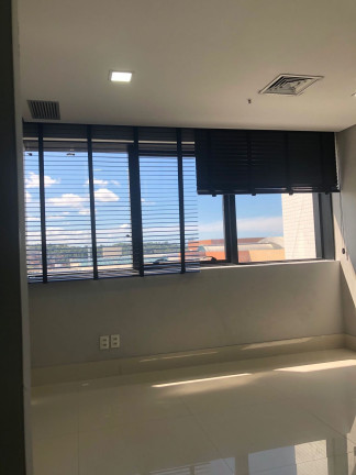 Imóvel Comercial à Venda, 30 m² em Caminho Das árvores - Salvador
