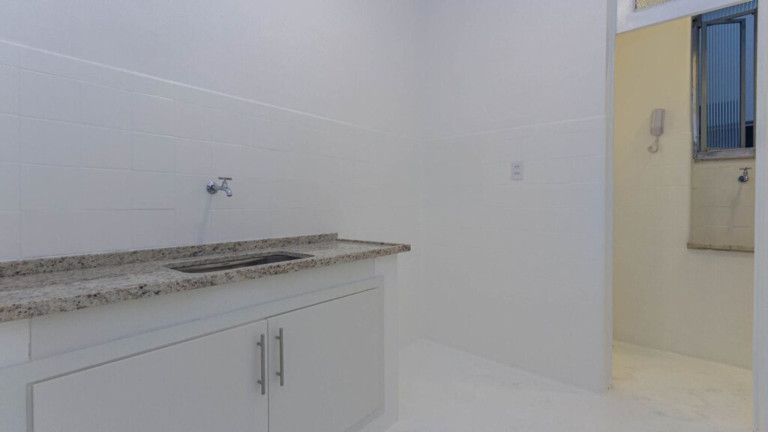 Imagem Imóvel com 1 Quarto à Venda, 46 m² em Humaitá - Rio De Janeiro