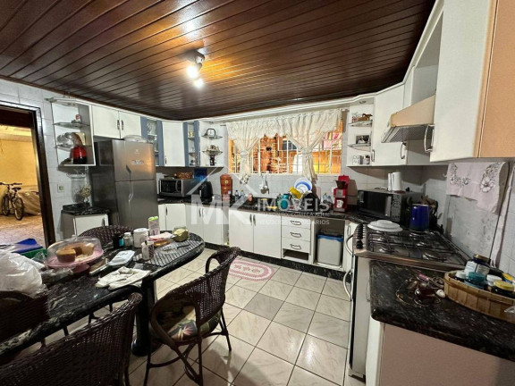 Imagem Casa com 3 Quartos à Venda, 199 m² em Maria Antonieta - Pinhais