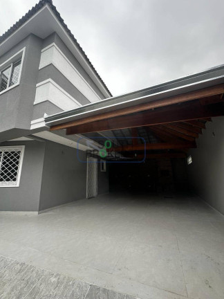 Sobrado com 3 Quartos à Venda, 115 m² em Uberaba - Curitiba