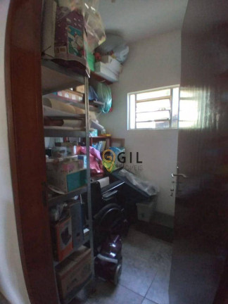 Imagem Casa com 3 Quartos à Venda, 189 m² em Parque Santo Antônio - Jacareí