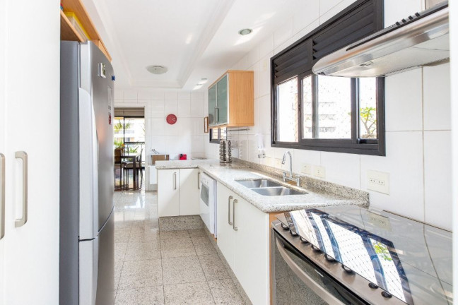 Imagem Apartamento com 3 Quartos à Venda, 161 m² em Moema - São Paulo