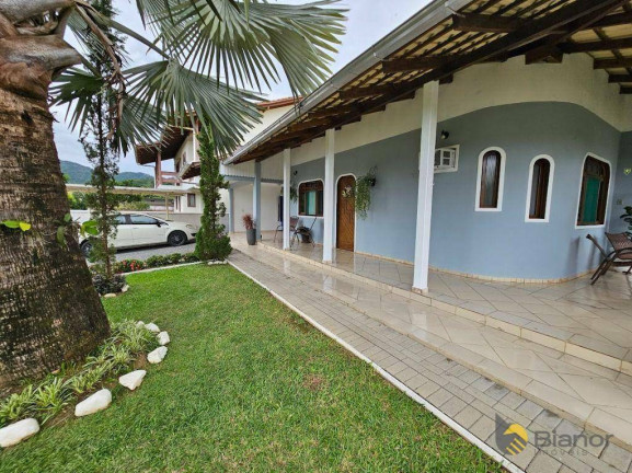 Imagem Casa com 3 Quartos à Venda, 150 m² em Itoupava Central - Blumenau Imagem Casa com 3 Quartos à Venda, 150 m² em Itoupava Central - Blumenau