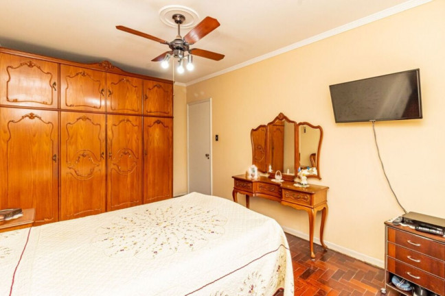 Imagem Imóvel com 3 Quartos à Venda, 100 m² em Menino Deus - Porto Alegre Imagem Imóvel com 3 Quartos à Venda, 100 m² em Menino Deus - Porto Alegre