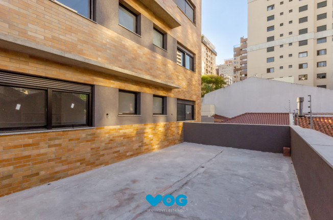 Imagem Imóvel com 3 Quartos à Venda, 130 m² em Petrópolis - Porto Alegre Imagem Imóvel com 3 Quartos à Venda, 130 m² em Petrópolis - Porto Alegre