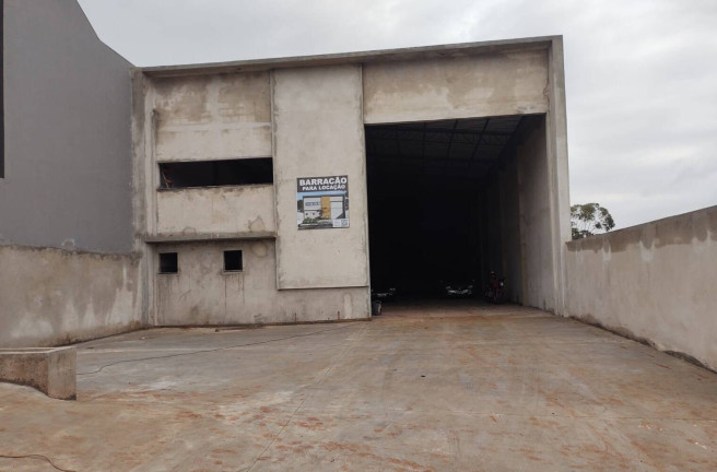 Imóvel Comercial para Alugar, 700 m² em Jardim Paulino Fedrigo - Arapongas