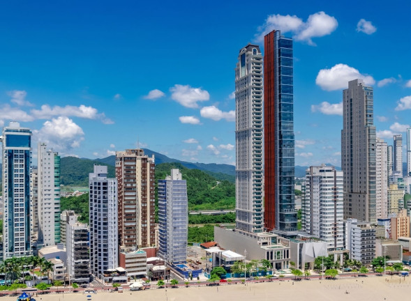 Imagem Imóvel com 4 Quartos à Venda, 248 m² em Centro - Balneário Camboriú Imagem Imóvel com 4 Quartos à Venda, 248 m² em Centro - Balneário Camboriú