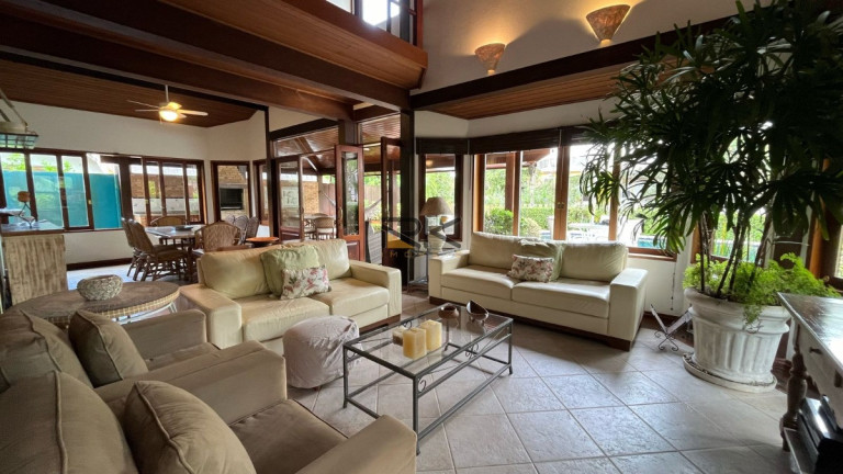 Imagem Casa de Condomínio com 4 Quartos à Venda, 250 m² em Lázaro - Ubatuba Imagem Casa de Condomínio com 4 Quartos à Venda, 250 m² em Lázaro - Ubatuba