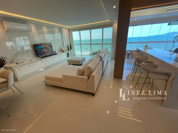 Imagem Apartamento com 4 Quartos à Venda, 181 m² em Meia Praia