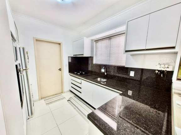 Imagem Casa com 4 Quartos à Venda, 228 m² em Barreiros - São José Imagem Casa com 4 Quartos à Venda, 228 m² em Barreiros - São José