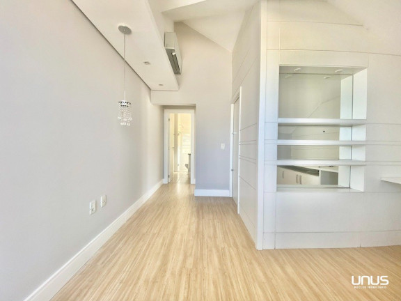 Imagem Cobertura com 3 Quartos à Venda, 135 m² em Coqueiros - Florianópolis