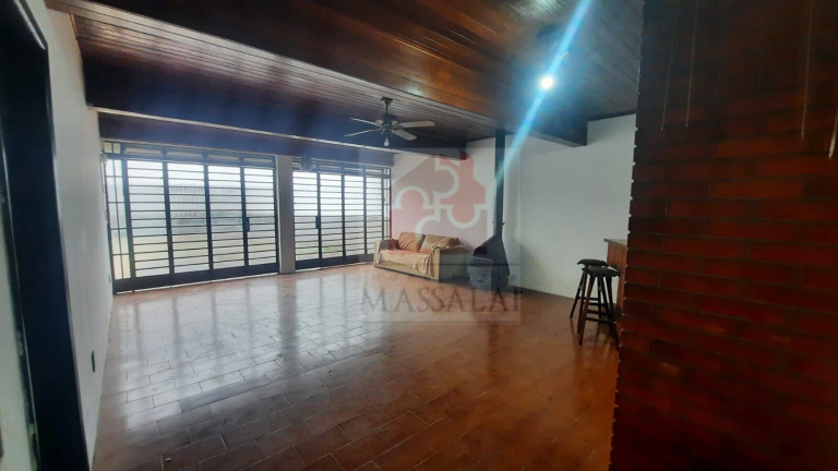 Imagem Casa com 3 Quartos à Venda, 240 m² em Ipanema - Porto Alegre Imagem Casa com 3 Quartos à Venda, 240 m² em Ipanema - Porto Alegre