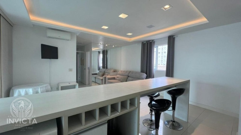 Imagem Apartamento com 3 Quartos à Venda, 110 m² em Centro - Balneário Camboriú Imagem Apartamento com 3 Quartos à Venda, 110 m² em Centro - Balneário Camboriú