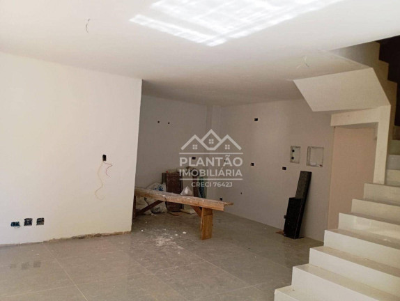 Imagem Sobrado com 3 Quartos à Venda, 144 m² em Seminário - Curitiba Imagem Sobrado com 3 Quartos à Venda, 144 m² em Seminário - Curitiba