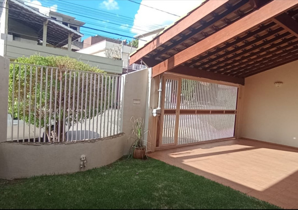 Imagem Casa com 3 Quartos à Venda, 185 m² em Jardim Maristela - Atibaia Imagem Casa com 3 Quartos à Venda, 185 m² em Jardim Maristela - Atibaia