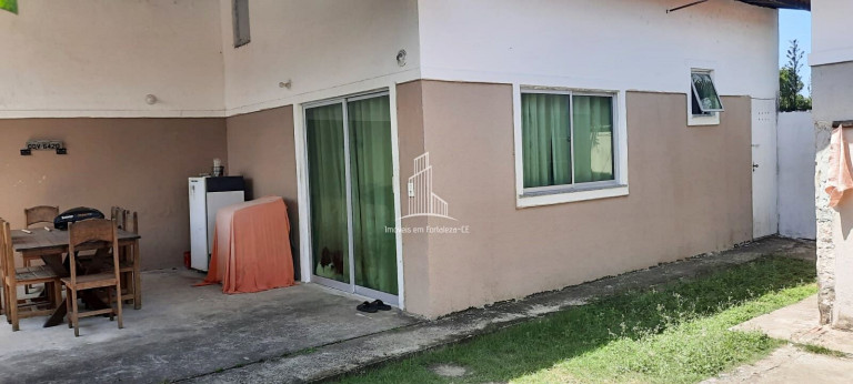 Imagem Casa de Condomínio com 3 Quartos à Venda, 130 m² em Centro - Aquiraz