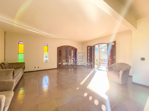 Imagem Casa com 3 Quartos à Venda ou Locação, 196 m² em Golfe - Teresópolis