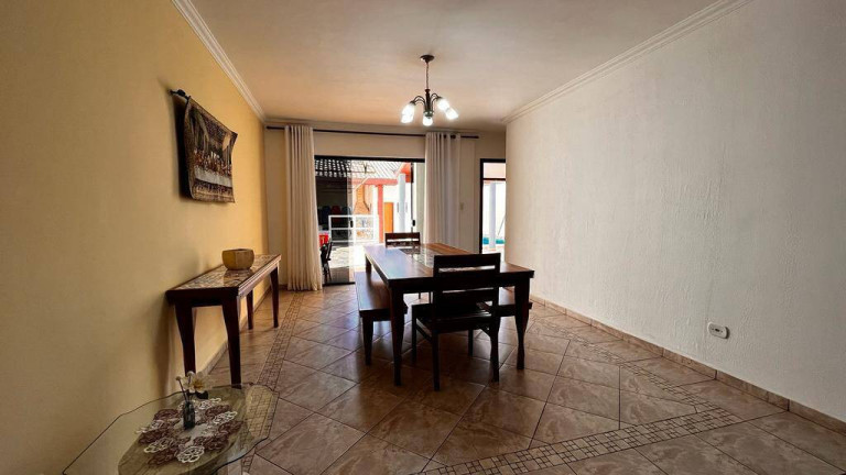 Imagem Sobrado com 3 Quartos à Venda, 333 m² em Jardim Das Nações - Taubaté Imagem Sobrado com 3 Quartos à Venda, 333 m² em Jardim Das Nações - Taubaté