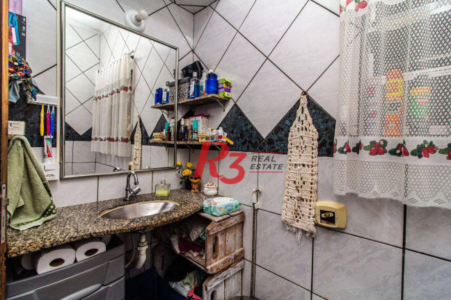 Imagem Casa com 2 Quartos à Venda, 135 m² em Embaré - Santos