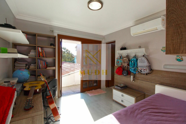 Imagem Casa com 4 Quartos à Venda, 300 m² em Ipanema - Porto Alegre