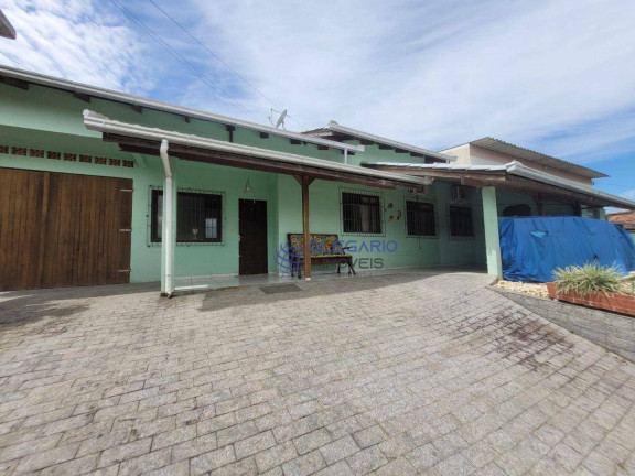 Casa com 5 Quartos à Venda, 170 m² em Centro - Penha