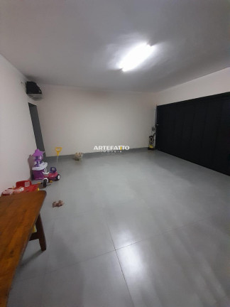 Imagem Casa com 2 Quartos à Venda, 128 m²