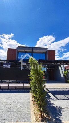 Casa com 3 Quartos à Venda, 123 m² em Aventureiro - Joinville