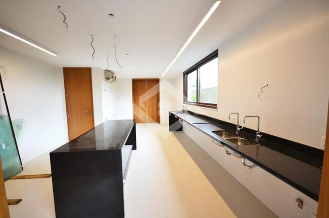 Imagem Casa com 5 Quartos à Venda, 1.000 m² em Barra Da Tijuca - Rio De Janeiro Imagem Casa com 5 Quartos à Venda, 1.000 m² em Barra Da Tijuca - Rio De Janeiro