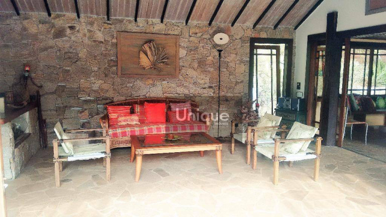 Imagem Casa com 5 Quartos à Venda, 500 m² em Ferradura - Armação Dos Búzios Imagem Casa com 5 Quartos à Venda, 500 m² em Ferradura - Armação Dos Búzios