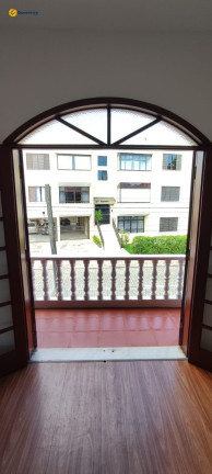 Imagem Casa com 4 Quartos à Venda, 300 m² em Coqueiros - Florianopolis