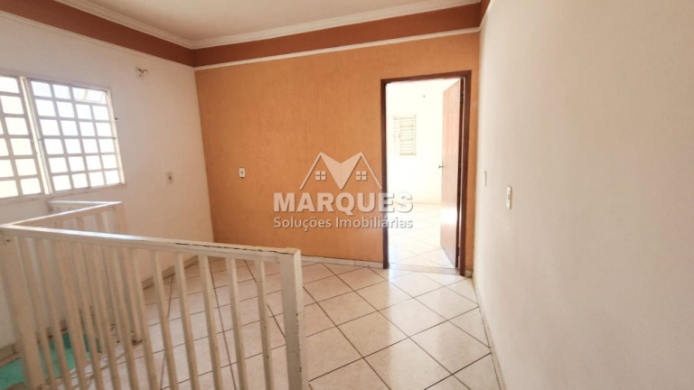 Imagem Casa com 3 Quartos à Venda, 120 m² em Parque São Jorge - Campinas Imagem Casa com 3 Quartos à Venda, 120 m² em Parque São Jorge - Campinas