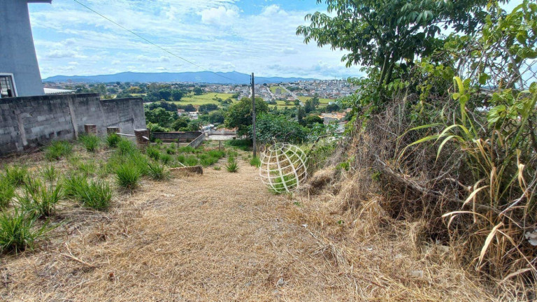 Terreno à Venda, 694 m² em Chácara Parque São Pedro - Atibaia