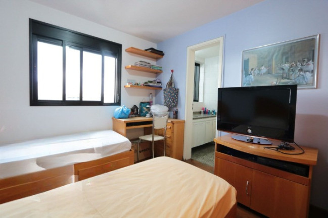 Imagem Apartamento com 4 Quartos à Venda, 235 m² em Itaim Bibi - São Paulo